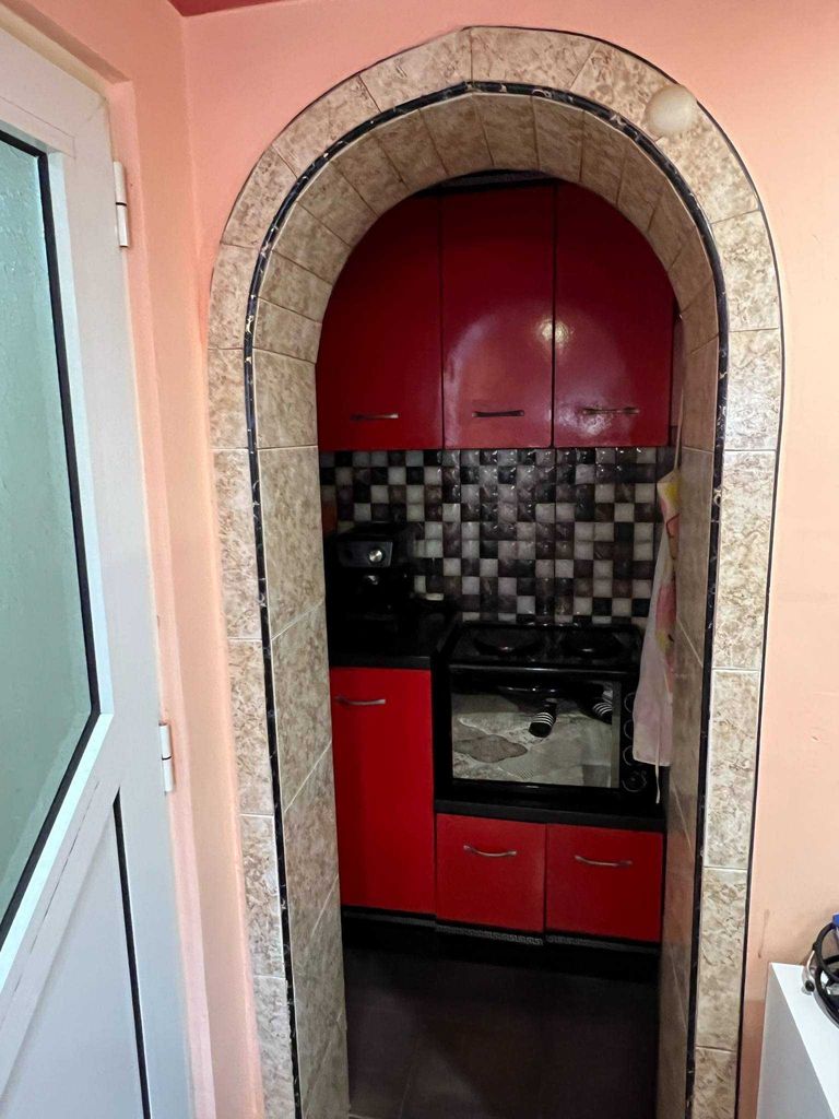 Продава се Къща в Карнобат - 192 кв.м за 1010 €/кв.м - Снимка #19