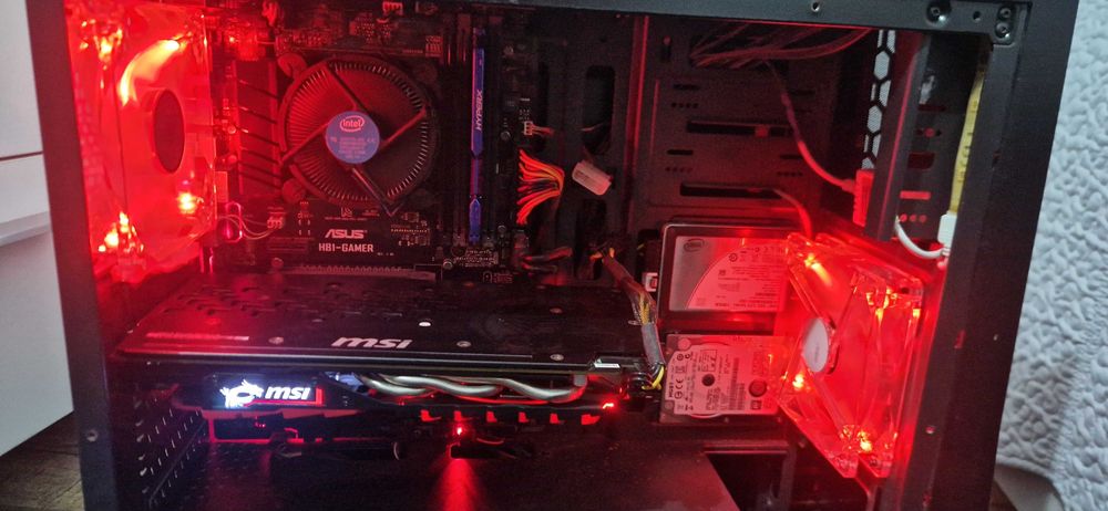 PC GAMING CS2, fortnite, minecraft