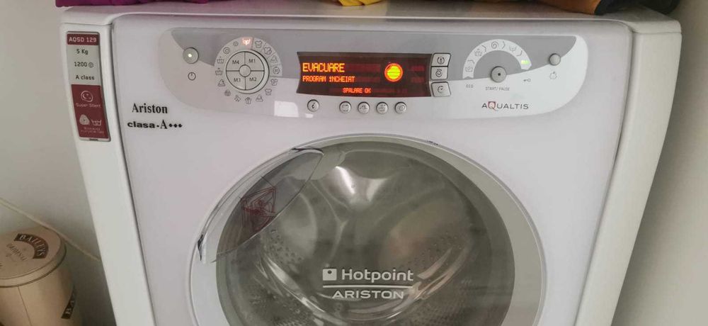 Pentru piese Masina de spalat Hotpoint Ariston AQSD 129 Slim,5kg,