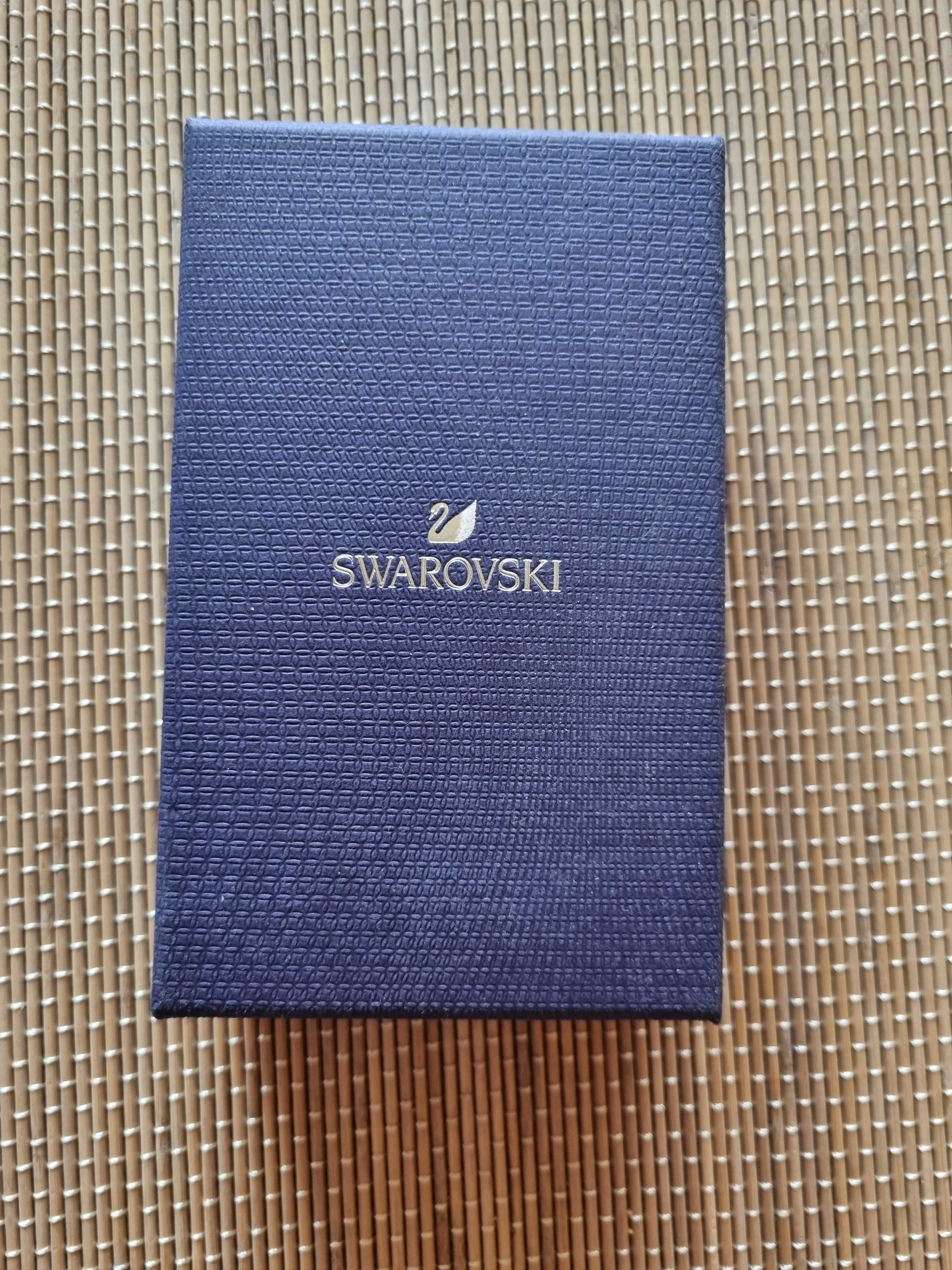 Чисто нови обеци SWAROVSKI