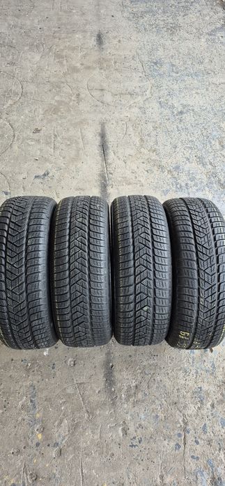 4 anvelope iarna ca si noi Pirelli 225/55/19.Pretul este pe bucata.