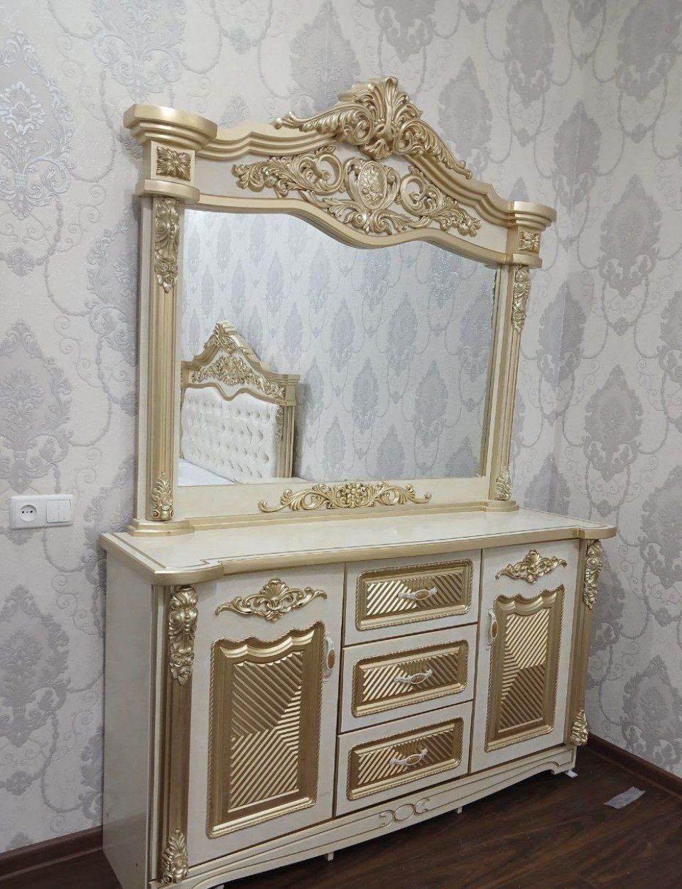8069 rusumli mebel