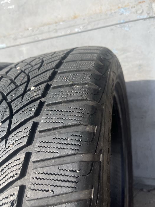 2 бр. зимни гуми 235/50/17 GoodYear 7 mm DOT 0219