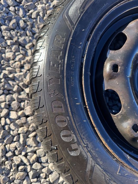 Продавам зимни гуми с джанти 14” 5х100