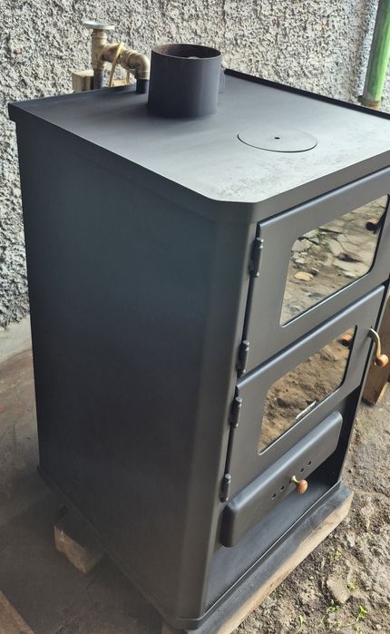 Камина с фурна и водна риза Прити