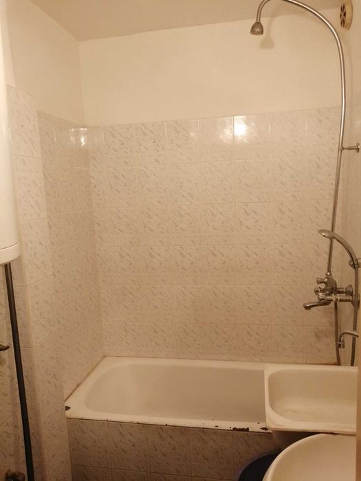 Продава се Тристаен апартамент в Пловдив, Център - 100 кв.м за 1300 €/кв.м - Снимка #1