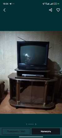 Телевизор и тунба