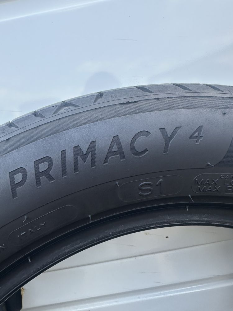 205/55/16 Michelin dot20