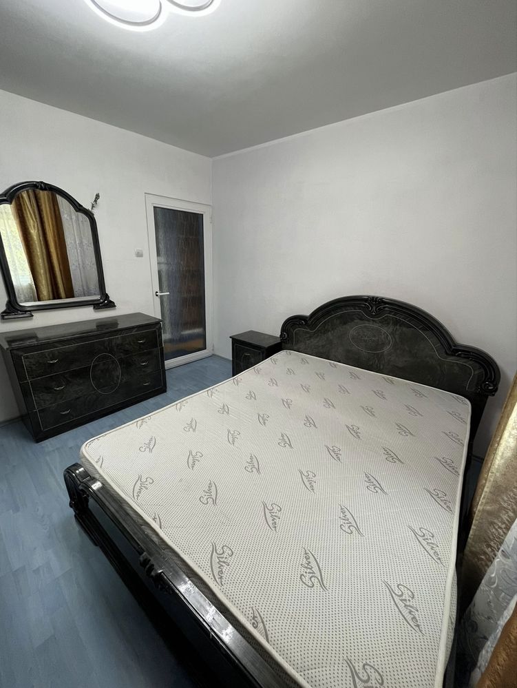 Vand apartament 3 camere zona IC .Frimu!