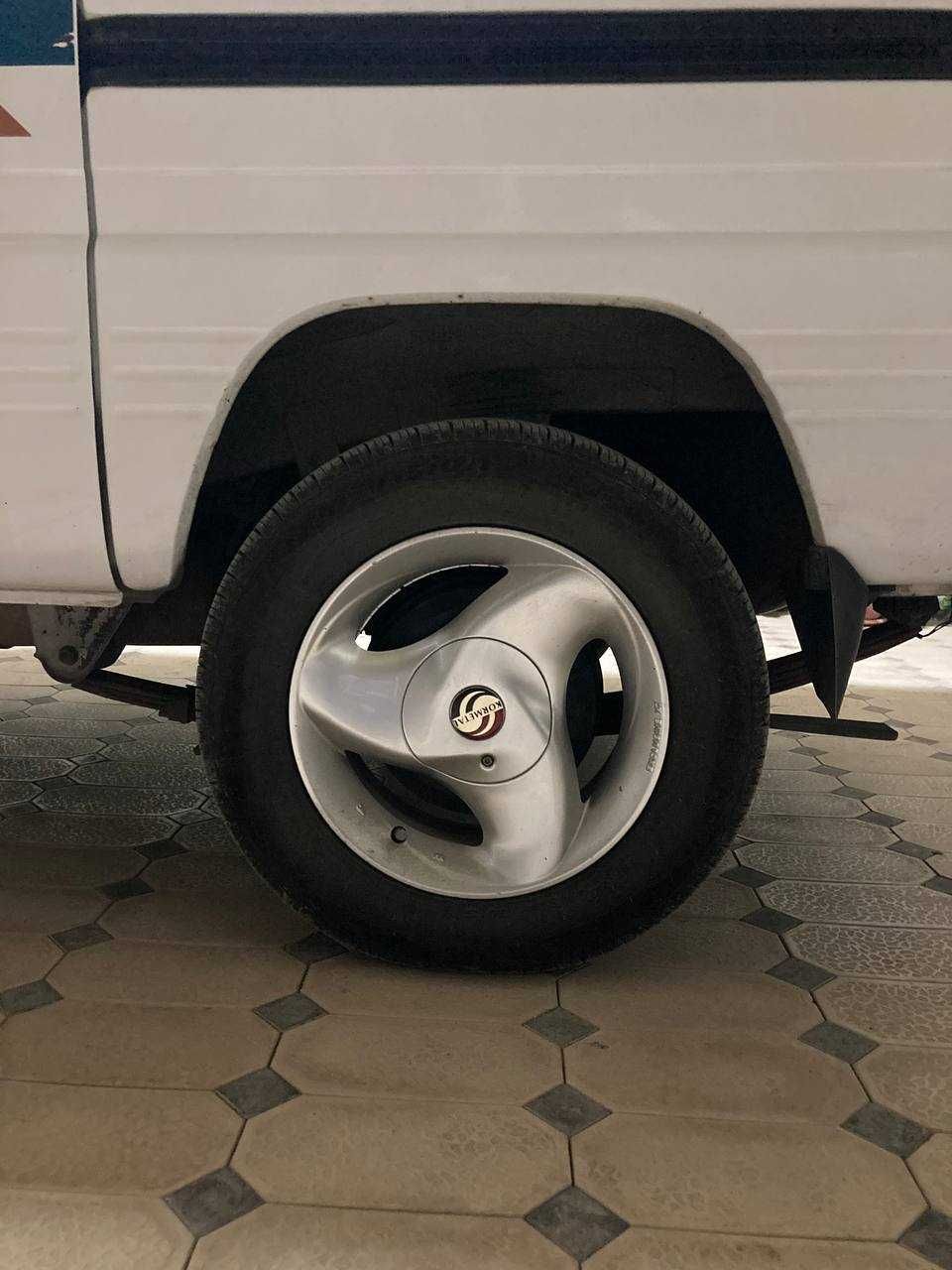 Damas Kormetal  Diskasi Sotiladi