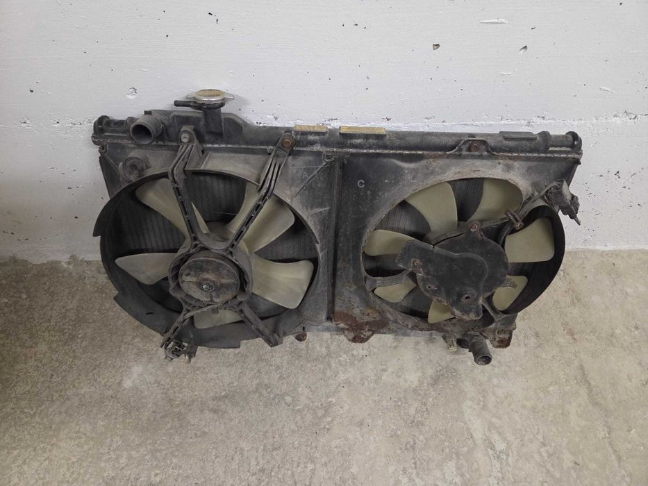 Части за Тойота РАВ 4  1995 г. първа генерация 3 врати ляв волан