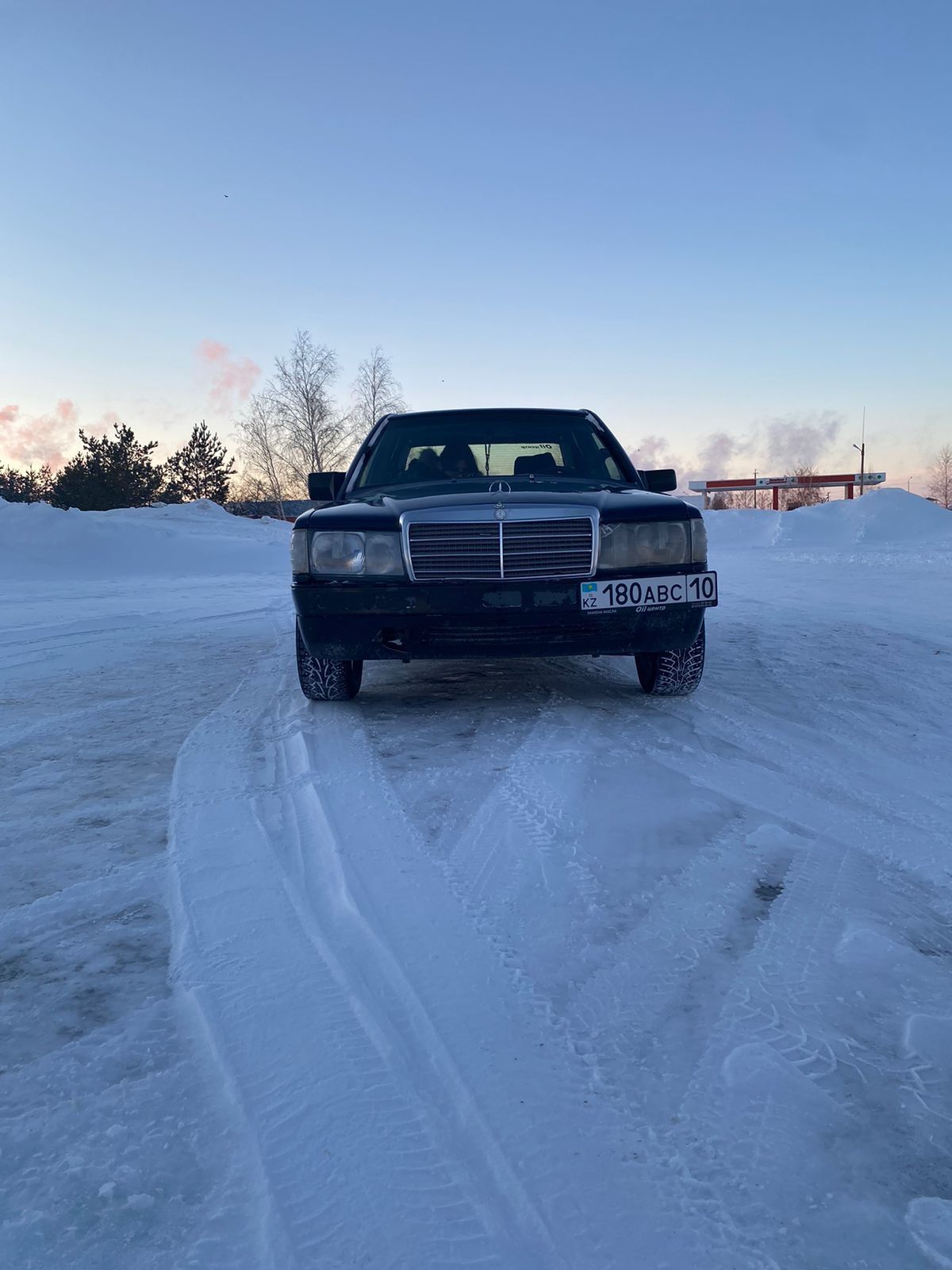 Mercedes-Benz 190