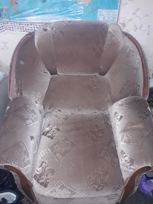 Продам два кресла