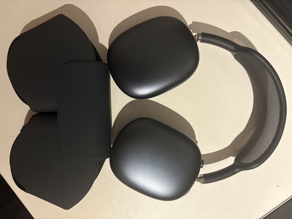 AirPods Max – ca si noi, folosite foarte puțin!