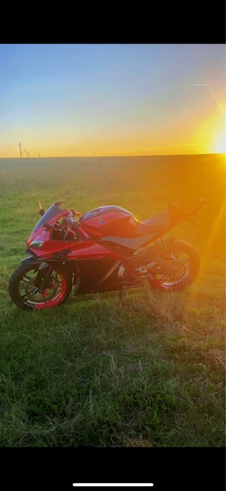 Yamaha yzf r125