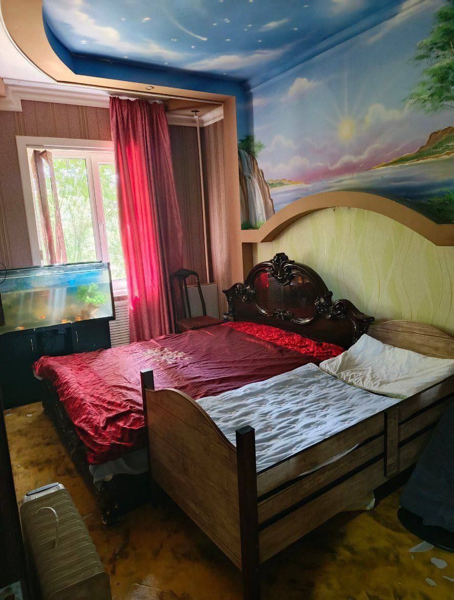 Коракамиш 1/4 4/2/4 средни ремонт 84м2 ипотека