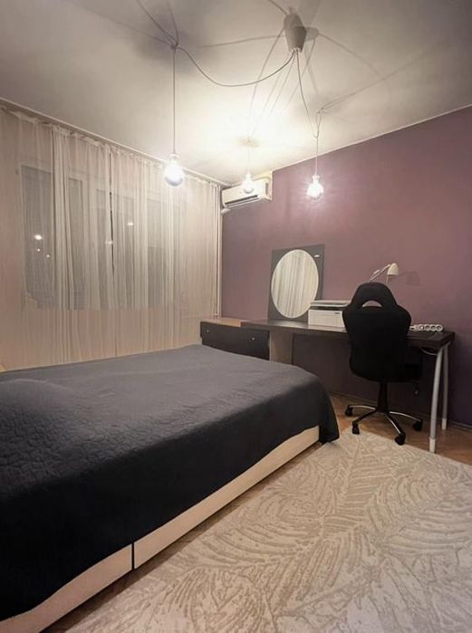 Тристаен, под наем, ж.к Красна поляна 2