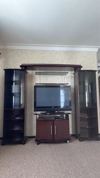 Продам шкаф под телевизор