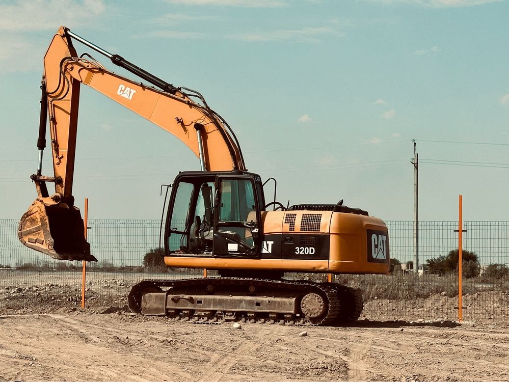 Сдам в аренду экскаватор Caterpillar D 320