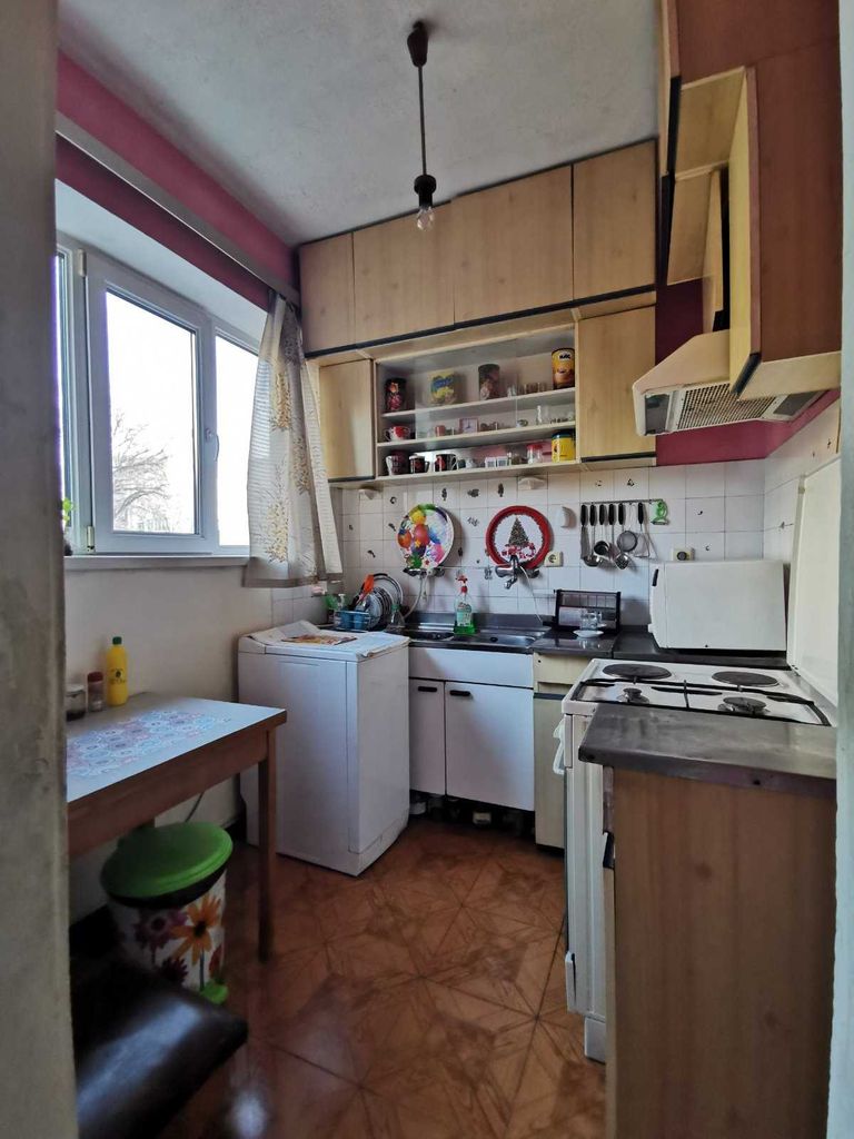 Продава се Тристаен апартамент в Русе, Алеи Възраждане - 85 кв.м за 1636 €/кв.м - Снимка #3