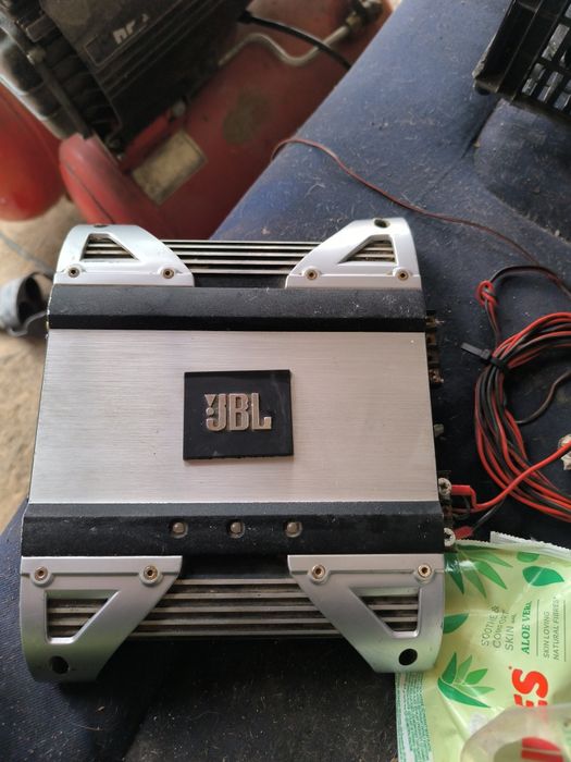 Statie auto jbl si sub subwoofer jbl