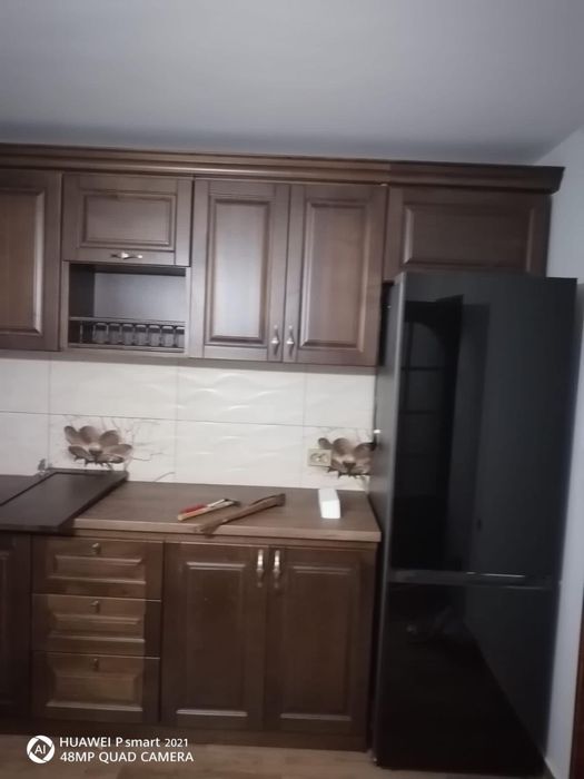Mobilier de bucatarie din lemn masiv