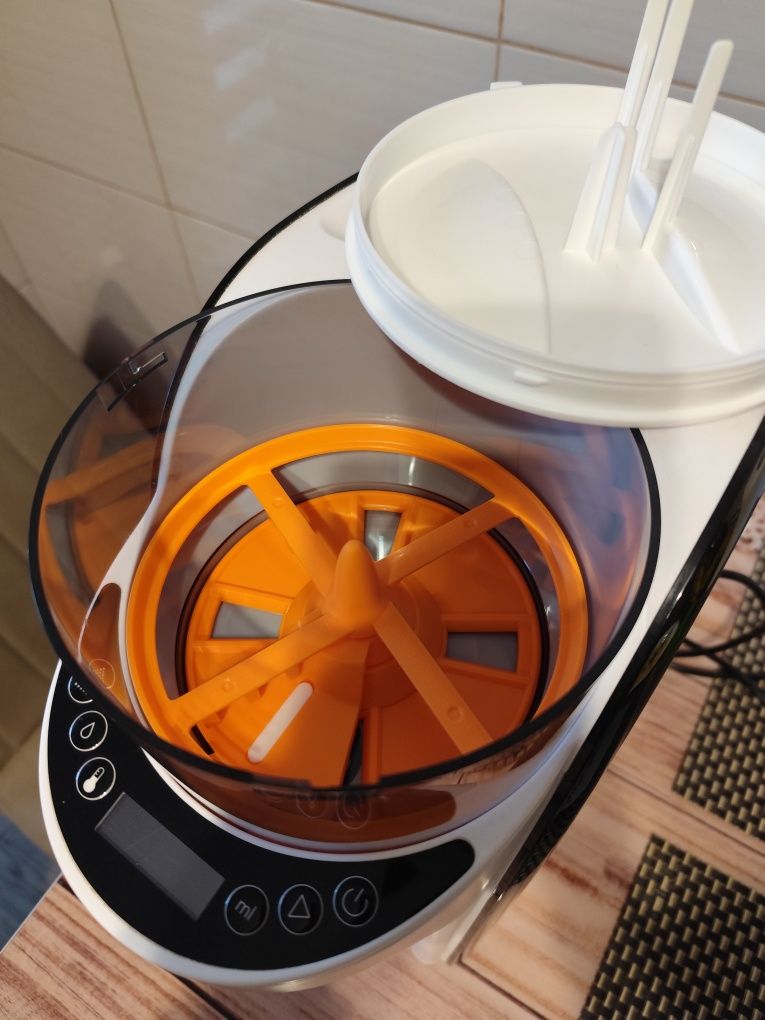 vând aparat lapte praf baby brezza pro advanced