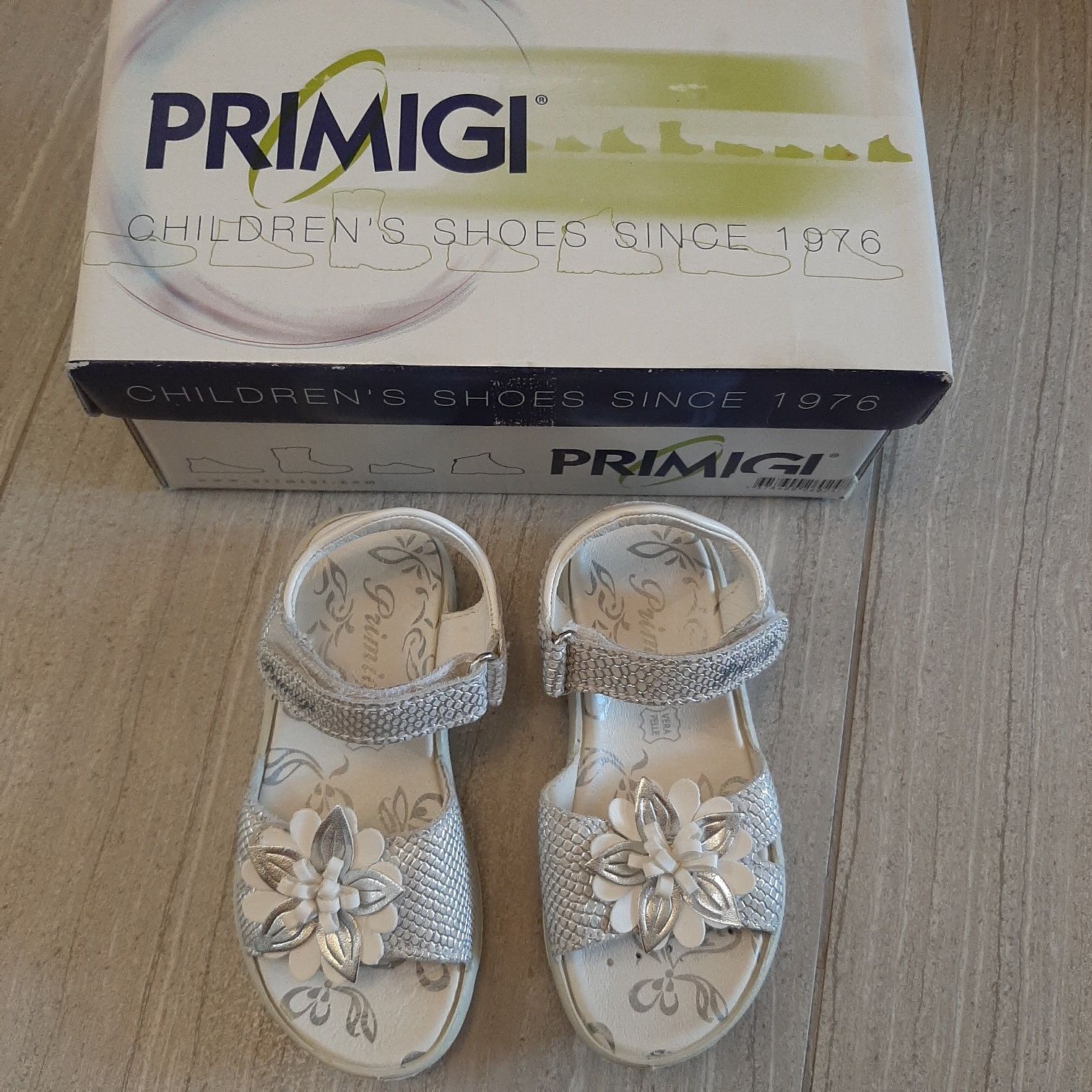 Сандали Primigi нови ест. кожа 26 номер