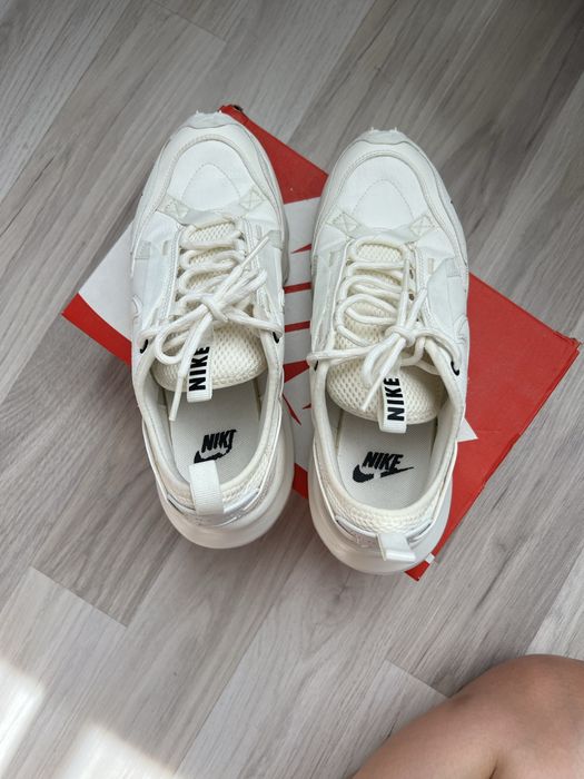 Дамски маратонки  NIKE TC 7900