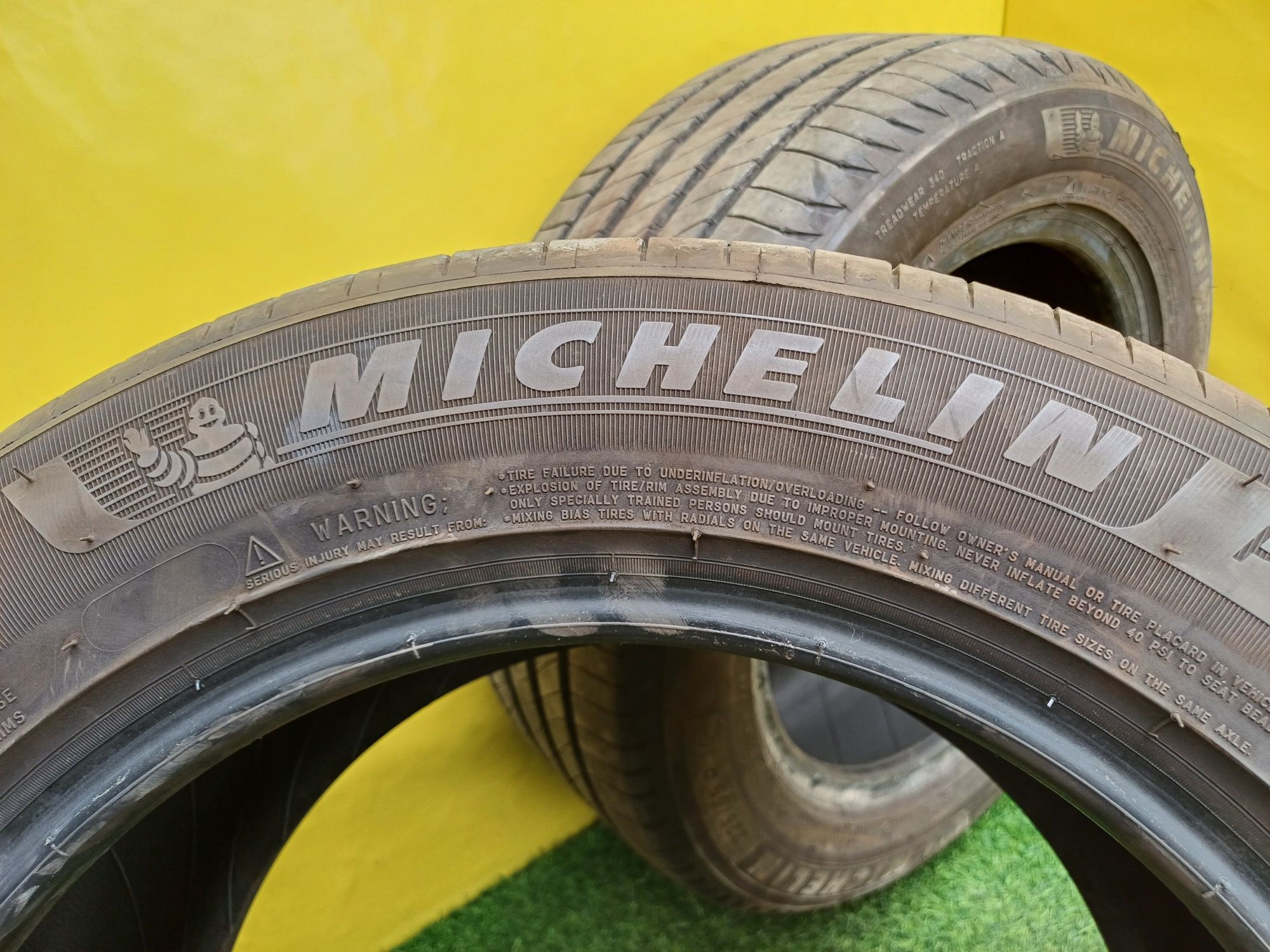 Шины 225/55 R16 Michelin пара.