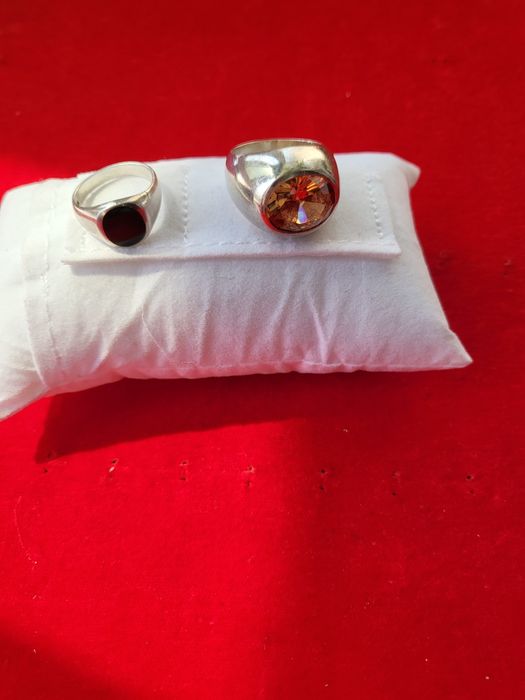 Blugi Ricoss originali supraelastici și doua inele argint cu pietra.si