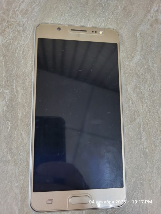 Продам телефон Самсунг