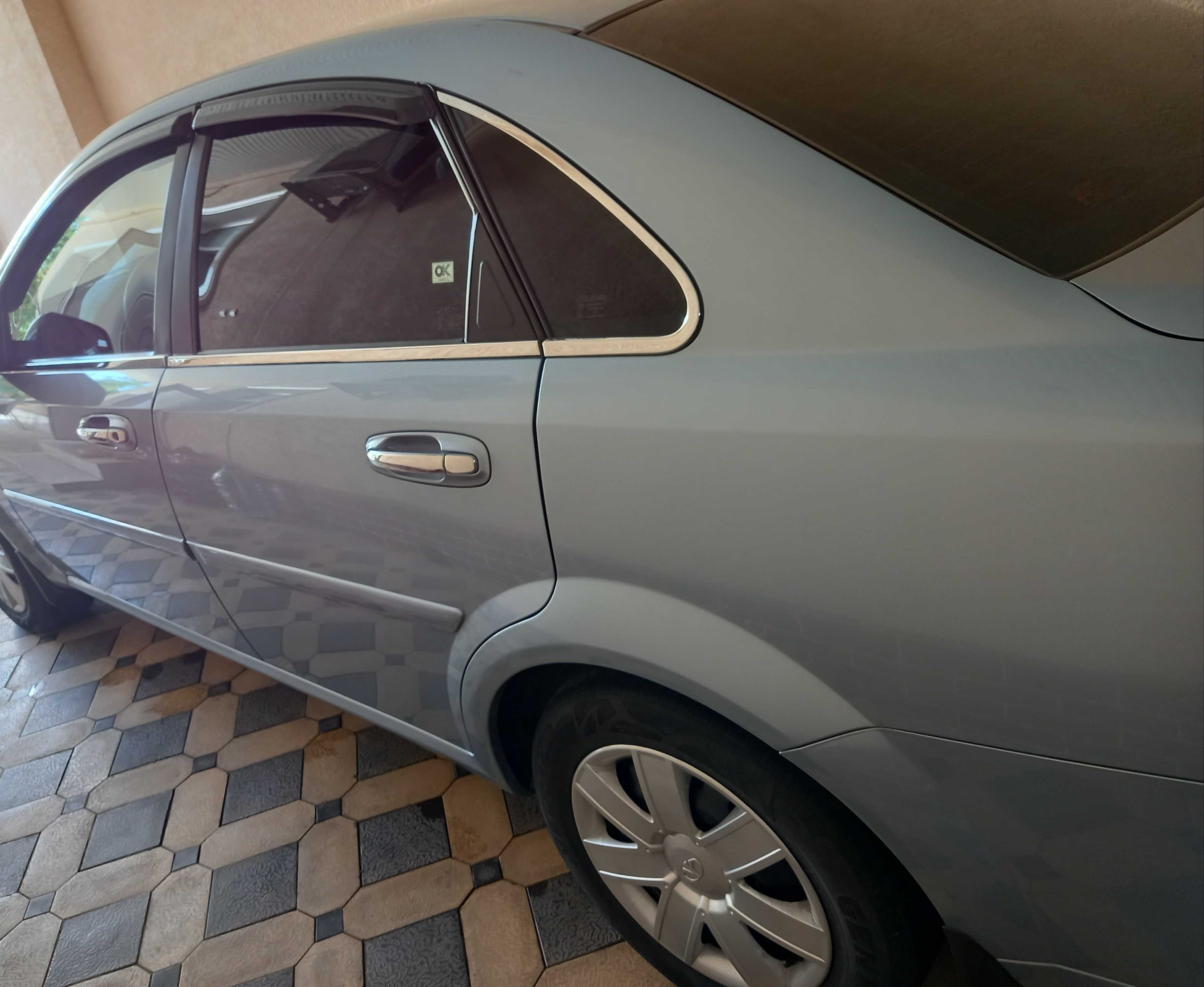 автомобиль Gentra Daewoo 1-позиция evro 2014 год
