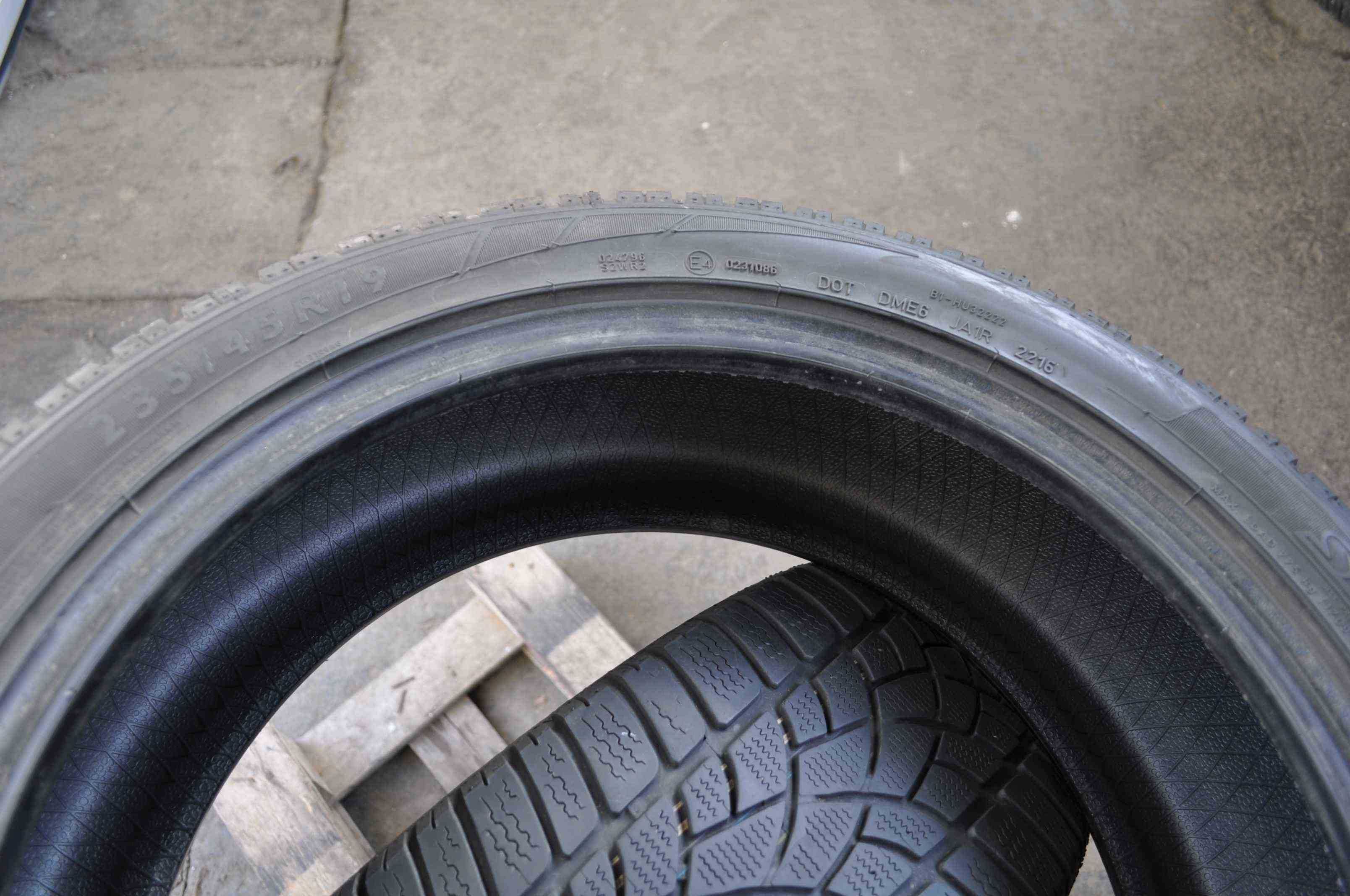 SET 2 Anvelope Iarna 235/45 R19 DUNLOP SP WINTER SPORT 3D