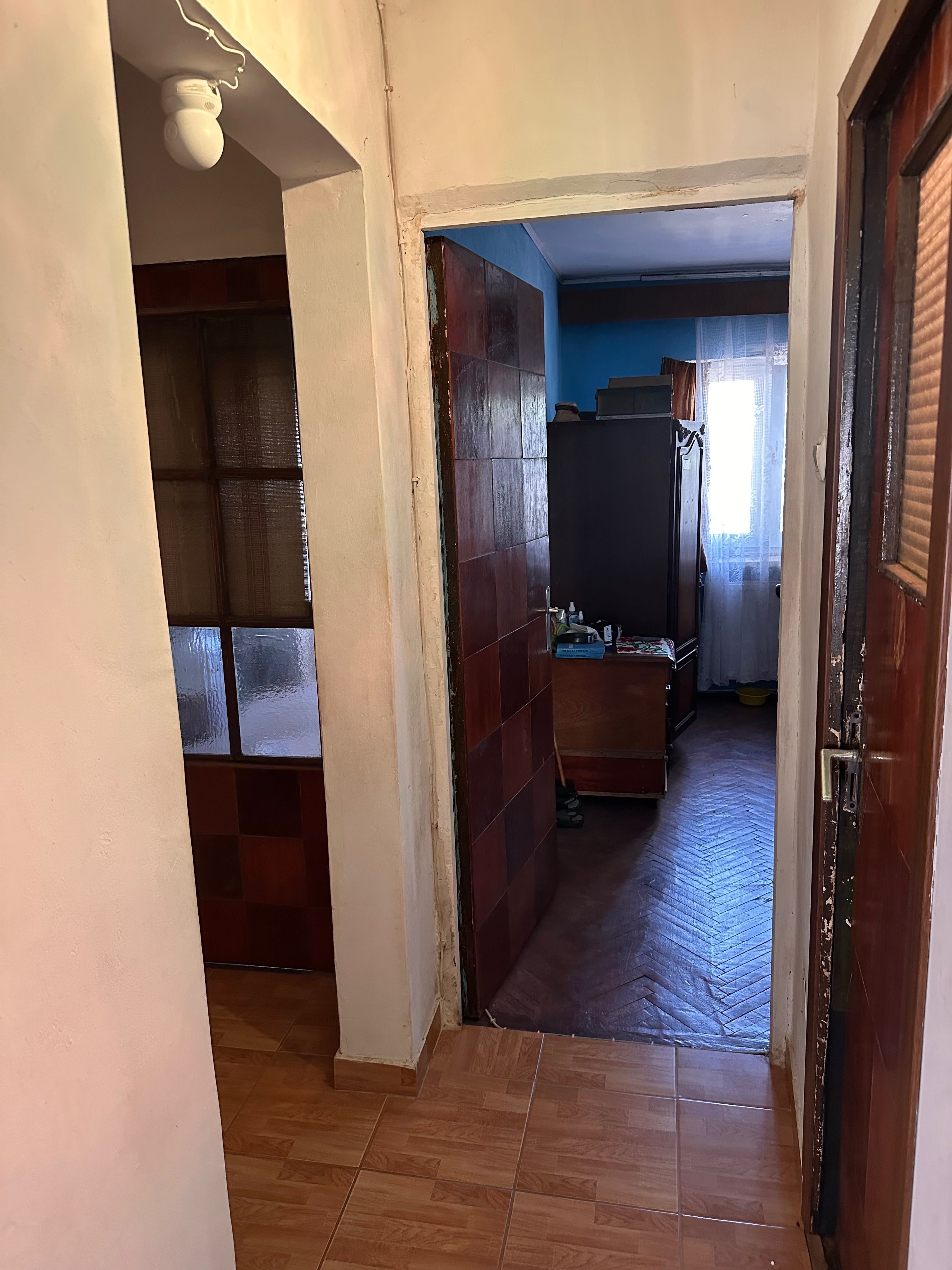 DE VÂNZARE : Apartament cu 4 camere, zona Gării - Vaslui