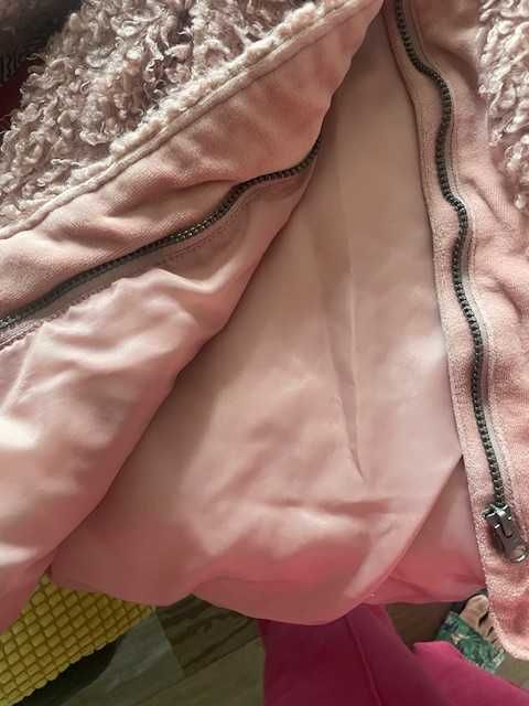 Продавам детско розово палто