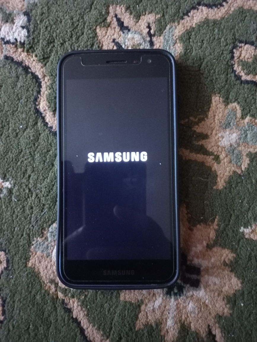 Samsung J2 смартфон