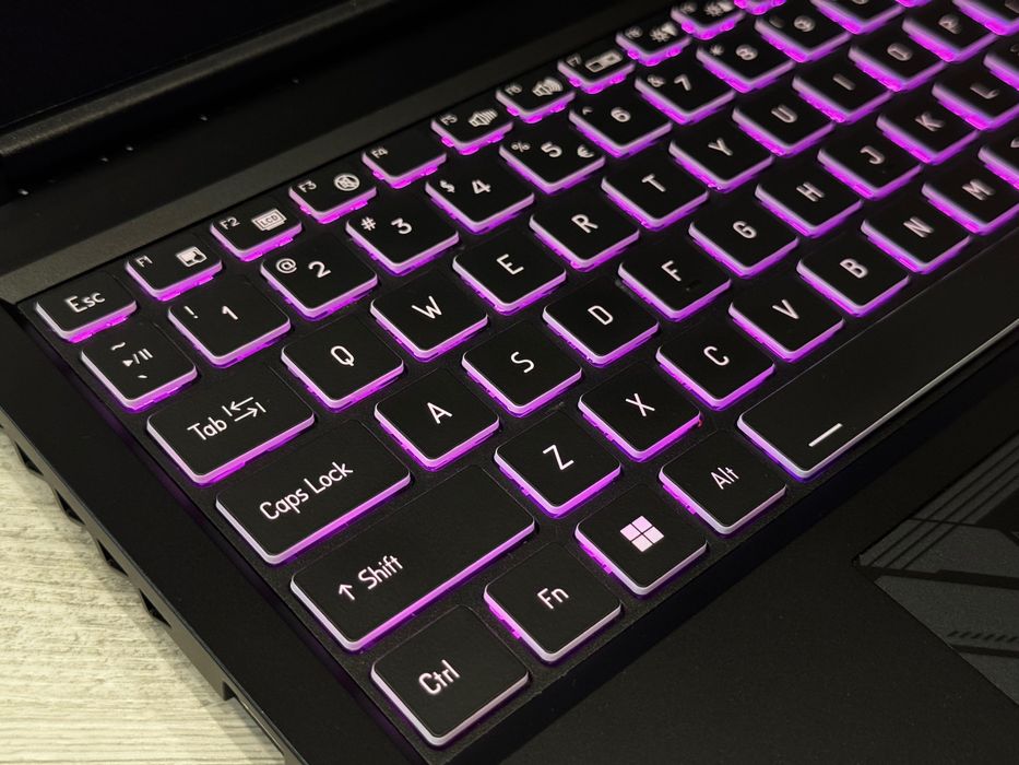 15.6 144hz /RTX 4060 8GB /i5 12500H /24GB ram /512GB / Гаранция