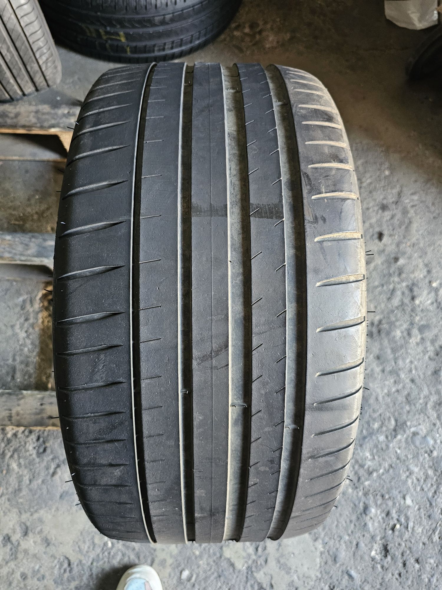 1 anvelopa vara 255 35 19 Michelin PilotSport 4