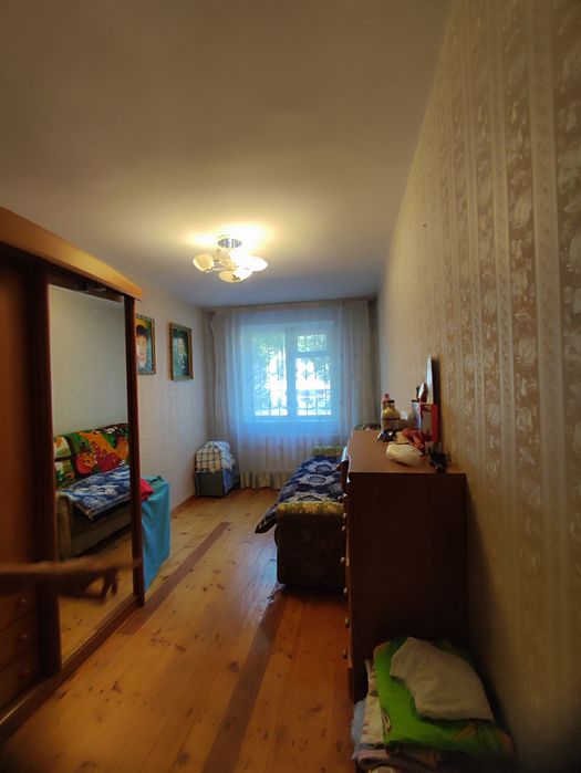 БИЙ 3 комнатная квартира продается Метро Горький Саёхат Севастопольска