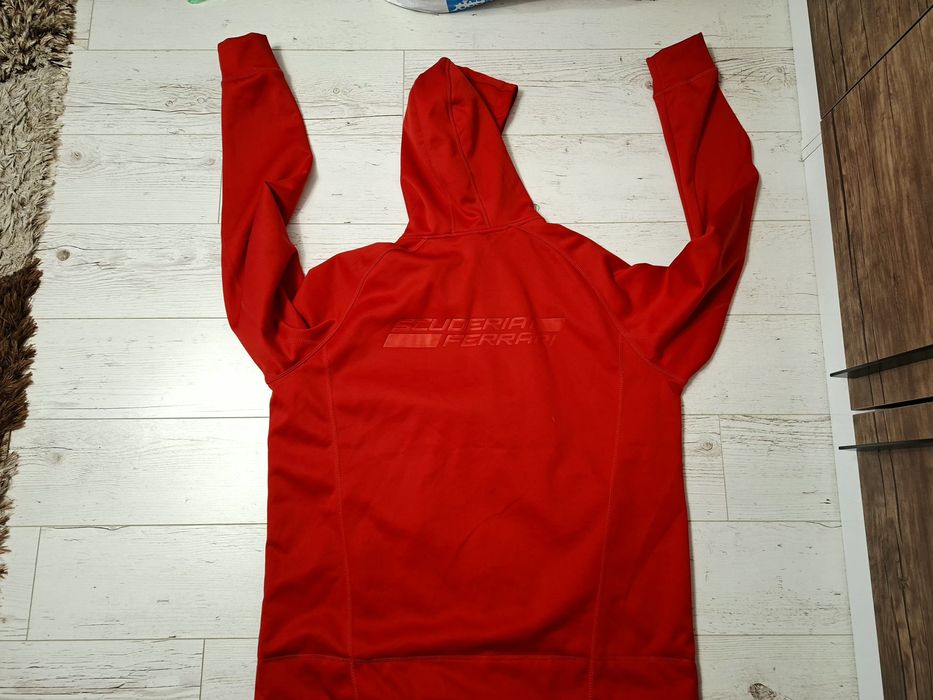 Ferrari-Ориг.суичър