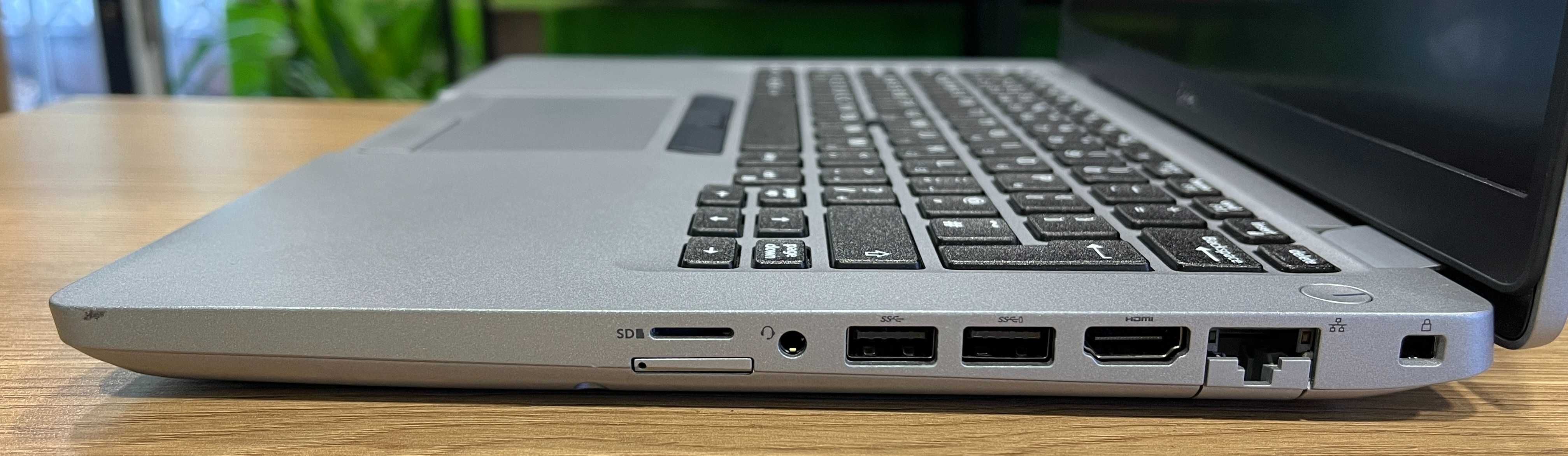 Dell Latitude 5411. Core i5-10400H - 1.6/4.6 GHz. 8/256. 14" FHD IPS