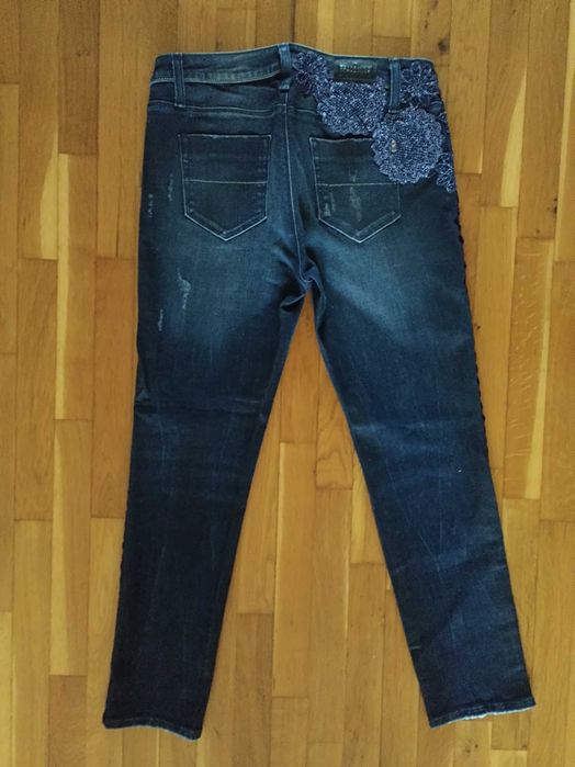 Нови дънки FRACOMINA