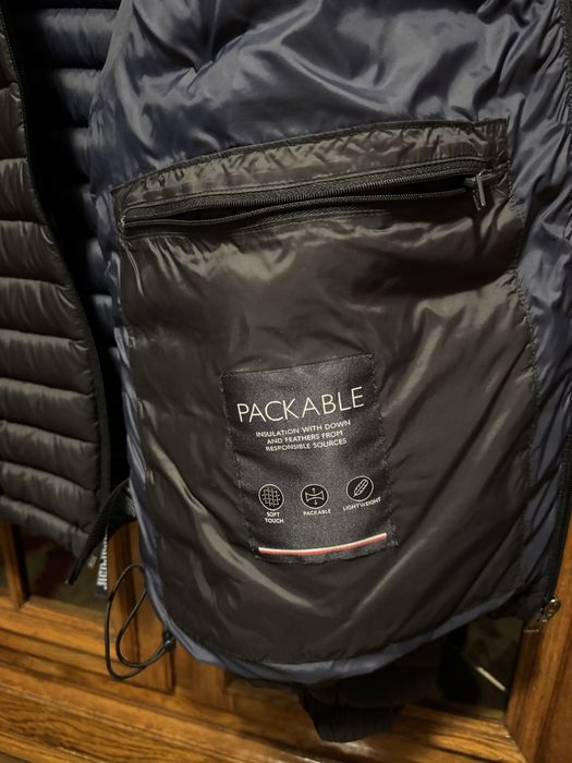 Geaca Tommy Hilfiger xl  originala