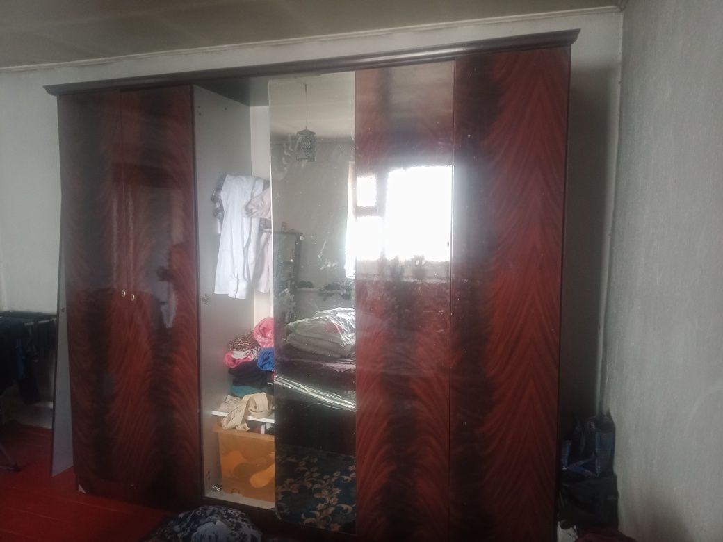 Продам шкаф 220 см