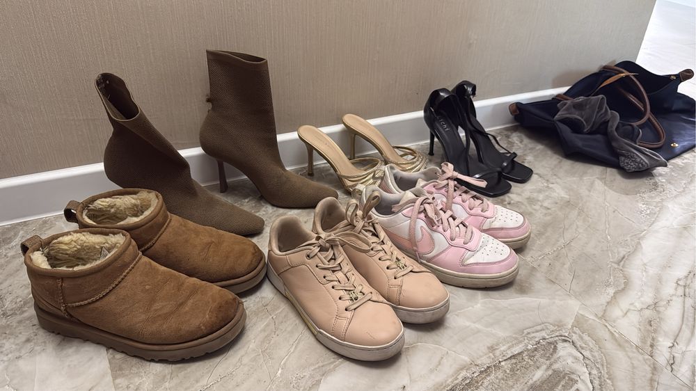 Вся обувь на фото в нормльном состоянии