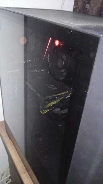 PC gaming urgent de vanzare