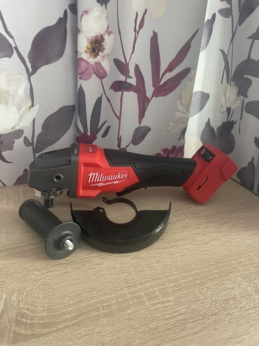 Flex milwaukee cu variator de viteza