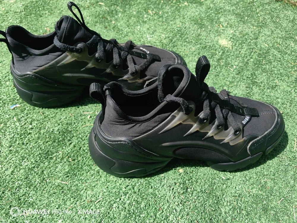 Dior D-Connect Sneakers