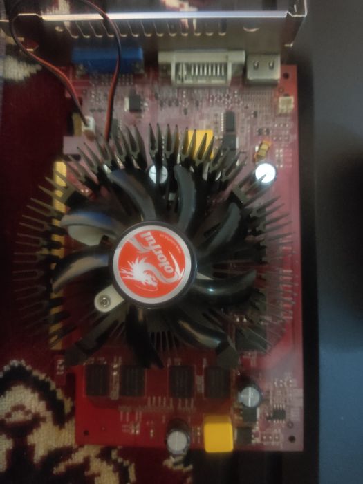 Placă video Nvidia GeForce 9600 GT 1GB